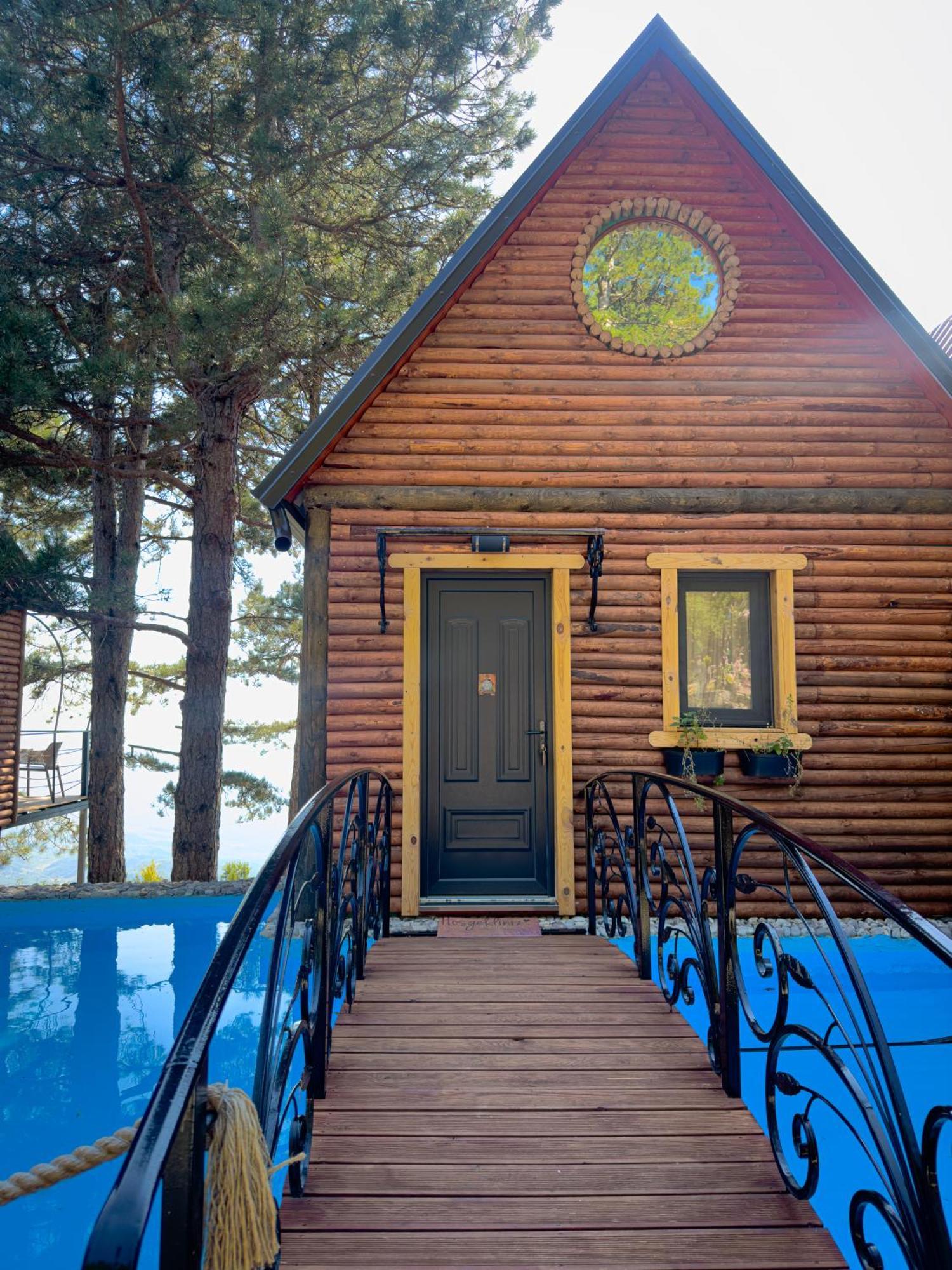 Paradise Hotel 4*
